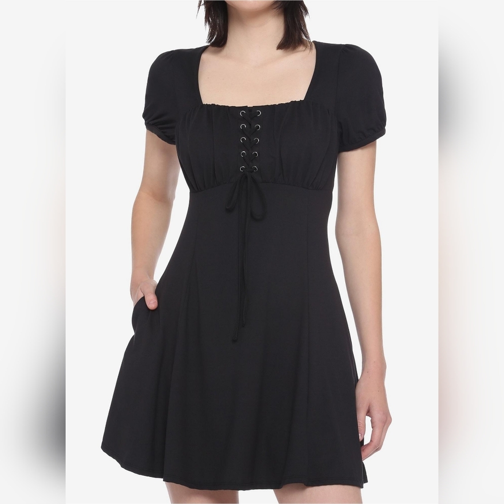 Black Lace-Up Empire Waist Mini Dress( NWT)Hot TOPIC